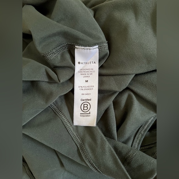 ATHLETA Nitro Green Tank EUC - Picture 9 of 9